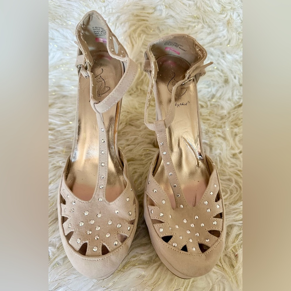 Vintage Baby Phat Suede Platform Heels Size 10 Beige Ankle Strap Studded